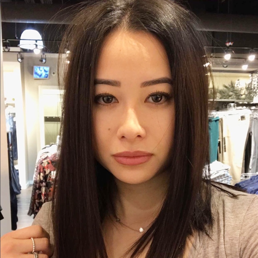 Meet your Posher, Marissa